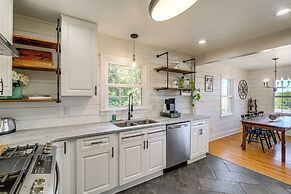 Walk to Radford University: Home w/ Fire Pit!