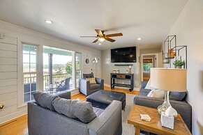 Walk to Radford University: Home w/ Fire Pit!