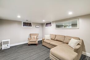 Walk to Radford University: Home w/ Fire Pit!