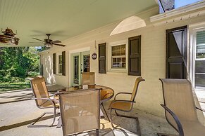 Walk to Radford University: Home w/ Fire Pit!