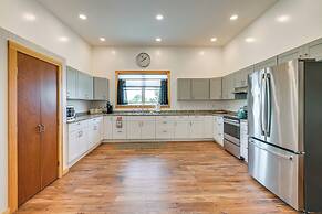 Near River & Boat Tours: Milbridge Condo!