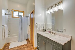 Near River & Boat Tours: Milbridge Condo!