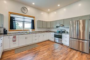 Near River & Boat Tours: Milbridge Condo!