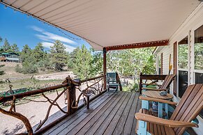 Cotopaxi Getaway w/ Deck: 17 Mi to Royal Gorge
