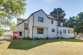 1 Mi to Beach: Eclectic Home in North Cape May!