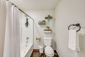 Idaho Retreat w/ Fire Pit - 2 Mi to Mcarthur Lake