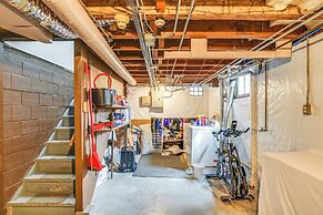 1 Mi to Valley Junction: Pet-friendly Iowa Home