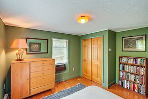 Home w/ Fire Pit, Near Downtown Hudson + Skiing!