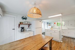 2 Mi to Downtown: Tranquil Abode in Chincoteague!