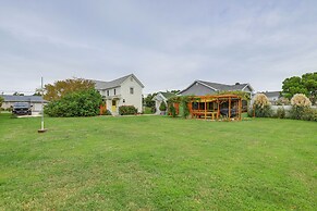 2 Mi to Downtown: Tranquil Abode in Chincoteague!