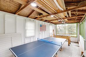 2 Mi to Downtown: Tranquil Abode in Chincoteague!