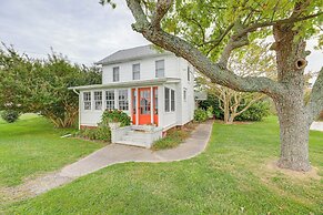 2 Mi to Downtown: Tranquil Abode in Chincoteague!
