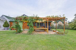 2 Mi to Downtown: Tranquil Abode in Chincoteague!