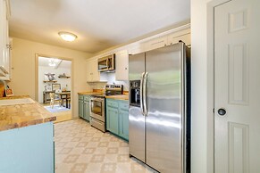 Home w/ Trail Access & Fire Pit in Bella Vista!