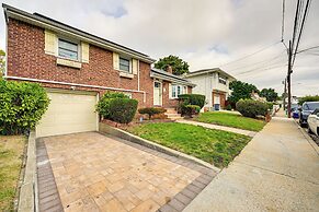 Walkable Elmont Studio: 19 Mi to New York City!