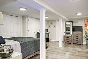 Walkable Elmont Studio: 19 Mi to New York City!