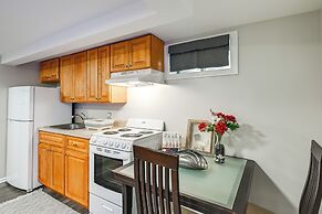 Walkable Elmont Studio: 19 Mi to New York City!