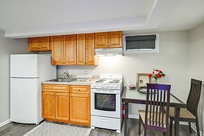 Walkable Elmont Studio: 19 Mi to New York City!