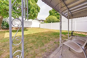 Walkable Elmont Studio: 19 Mi to New York City!