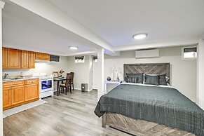 Walkable Elmont Studio: 19 Mi to New York City!