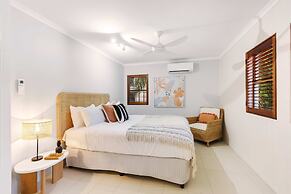 Melaleuca Hideaway - Beach Pool Free Parking