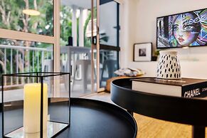 Melaleuca Hideaway - Beach Pool Free Parking