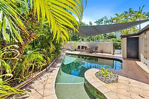 Melaleuca Hideaway - Beach Pool Free Parking