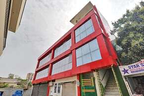 Goroomgo Aditya Grand Lucknow