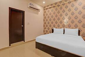 Goroomgo Aditya Grand Lucknow