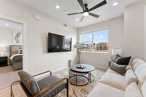 Life Is Good 2 Bedroom Condo