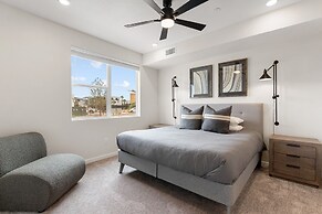 Life Is Good 2 Bedroom Condo