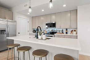 Life Is Good 2 Bedroom Condo