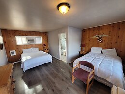 Silver Spur Motel