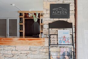 Alpeen Hotel