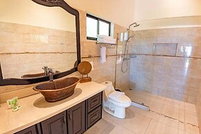 Marenaz Oceanfront Resort