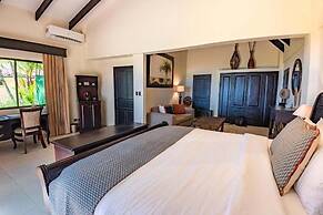 Marenaz Oceanfront Resort