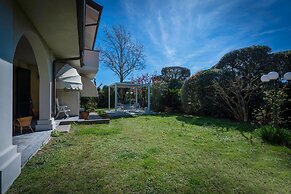 Villa Le Fontanelle In Forte Dei Marmi