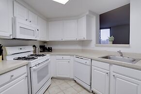 Cozy & Comfortable Condo in Ballston