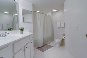 Cozy & Comfortable Condo in Ballston
