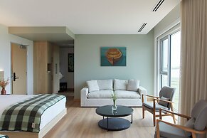 Blackbush Beach Resort