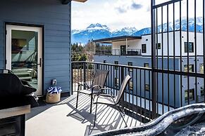 Mountain Revelation Revelstoke Vacations