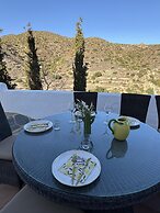 Cactus & Almonds Beautiful Holiday Hideaway
