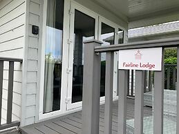 The Boatyard Glamping Lodges-fairline Lodge