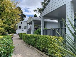 The Boatyard Glamping Lodges-fairline Lodge