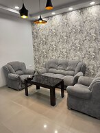 Luxe Plaza Hotel near EVN Zvartnots airport