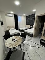 Luxe Plaza Hotel near EVN Zvartnots airport