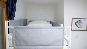 Ocean's Guesthouse - foreigners only