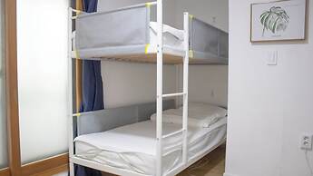 Ocean's Guesthouse - foreigners only