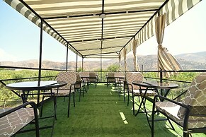 Hidden Garden Resort