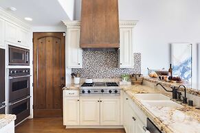 Malibu Beach House Bliss by Avantstay Beachfront + Private Beach Acces